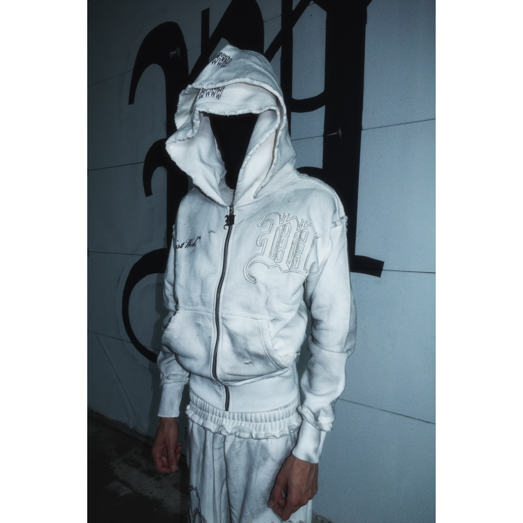 "DIRTY SNOW" CRYSTALIZED SWEATSUIT