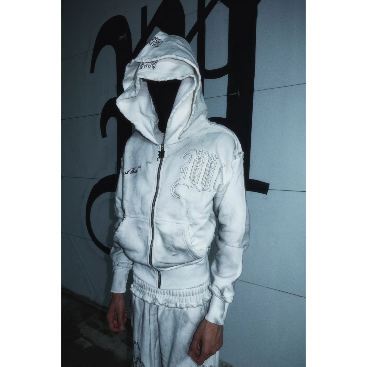 "DIRTY SNOW" CRYSTALIZED SWEATSUIT